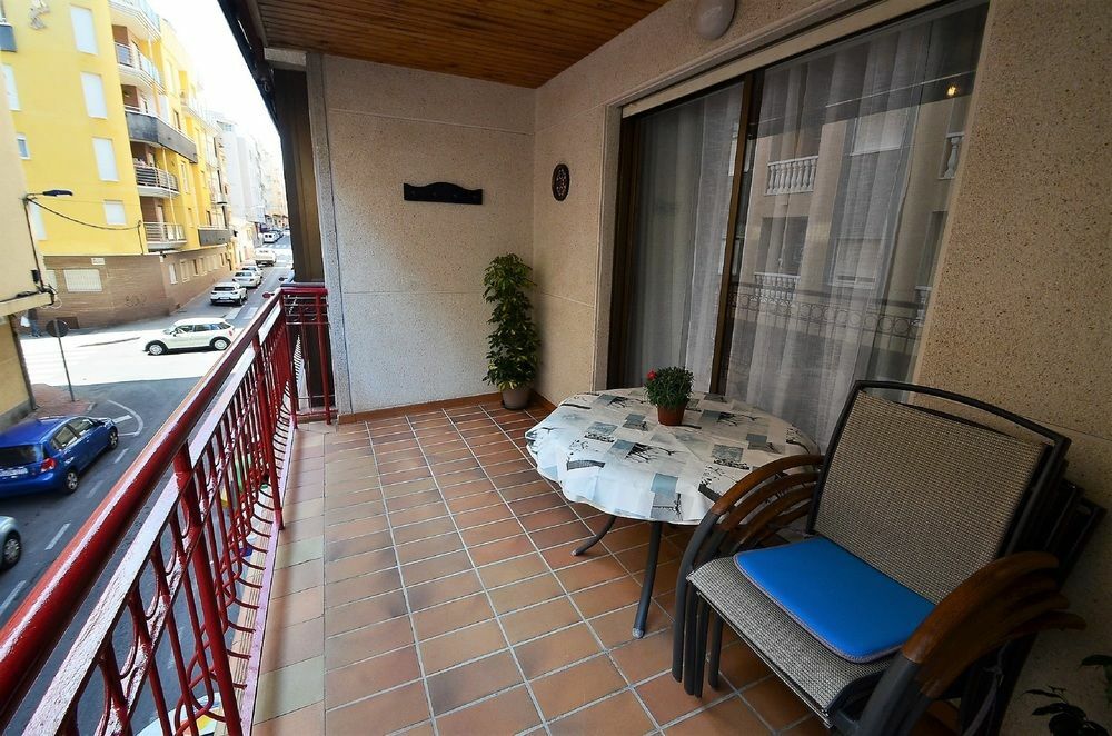 Bergantin Apartment Torrevieja Dış mekan fotoğraf
